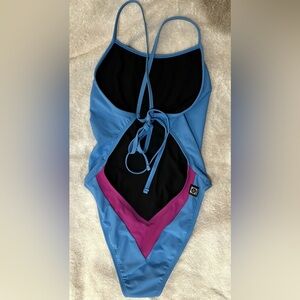 JOLYN “Jess” Tieback Sz 34 New without tags - Never Worn